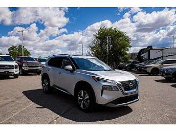 2022 Nissan Rogue SL 