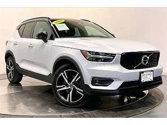 2022 Volvo XC40 T5 R-Design 