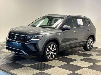 2023 Volkswagen Taos SE 