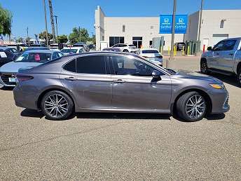 2023 Toyota Camry XLE 
