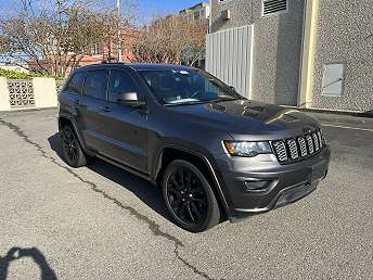 2021 Jeep Grand Cherokee Laredo 