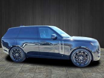 2025 Land Rover Range Rover SE 