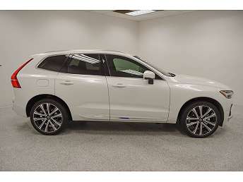 2023 Volvo XC60 B5 Ultimate 