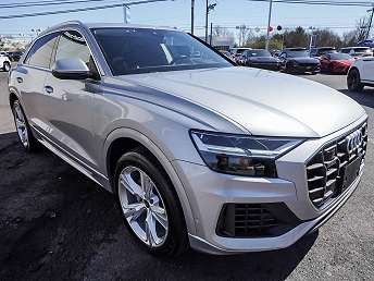 2022 Audi Q8 Premium Plus 