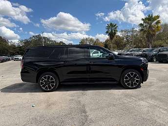2021 Chevrolet Suburban RST 