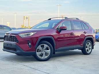 2021 Toyota RAV4 XLE 