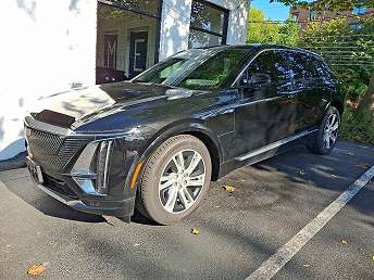2024 Cadillac Lyriq Tech 