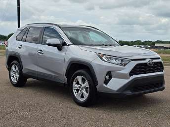 2020 Toyota RAV4 XLE 