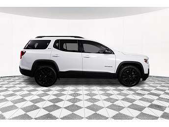 2022 GMC Acadia SLT 
