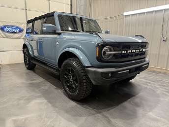 2022 Ford Bronco Outer Banks 