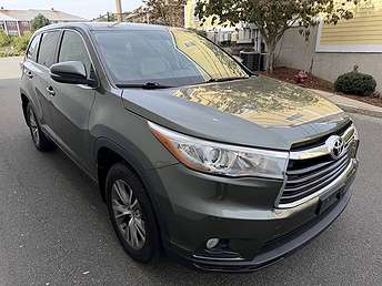 2016 Toyota Highlander LE 