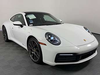 White Porsche 911 Carrera S 2024