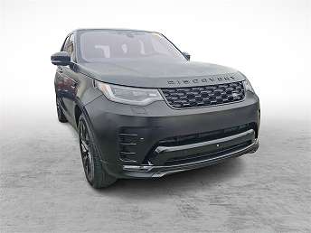 Black Land Rover Discovery SUV 2022