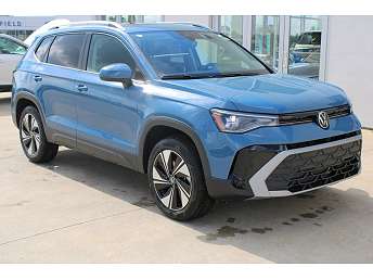 2025 Volkswagen Taos SE 