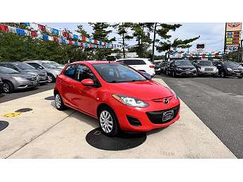 Red Mazda Mazda2 Hatchback 2013