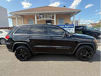 2017 Jeep Grand Cherokee Laredo 