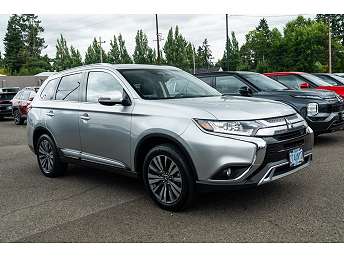 2020 Mitsubishi Outlander SE 