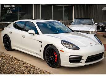 2016 Porsche Panamera GTS 