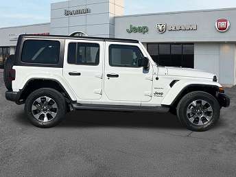 2022 Jeep Wrangler Sahara 