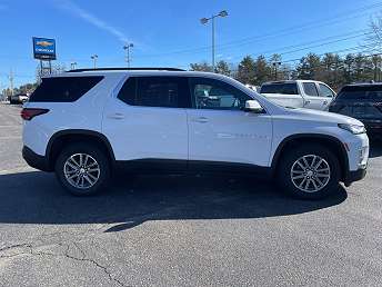 2023 Chevrolet Traverse LT 