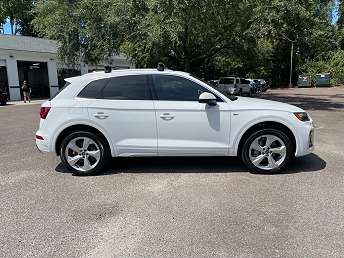 2022 Audi Q5 Premium Plus 