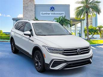 White 2022 Volkswagen Tiguan SUV
