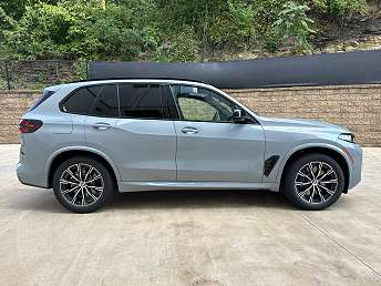 2026 BMW X5 M60i 