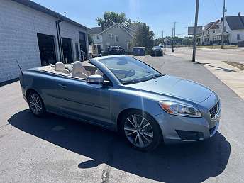 2011 Volvo C70 T5 