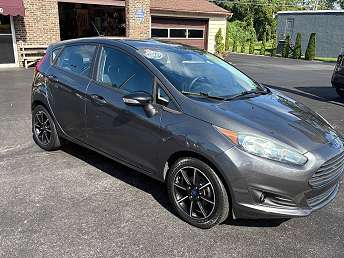 2016 Ford Fiesta SE 