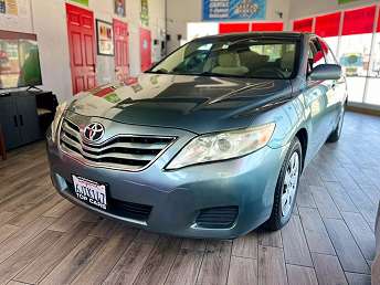 2010 Toyota Camry LE 