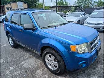 2011 Ford Escape XLS 