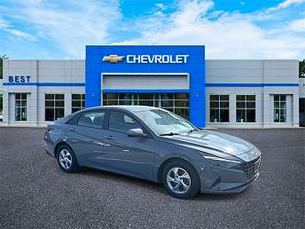 2023 Hyundai Elantra SE 