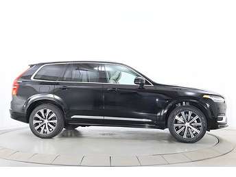 2023 Volvo XC90 B6 Plus 