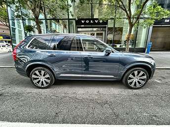 2025 Volvo XC90 T8 Ultra 