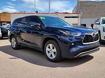 Blue Toyota Highlander SUV 2023