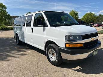 2017 Chevrolet Express 3500 