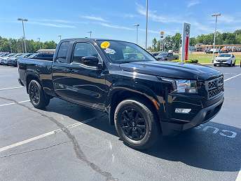 2024 Nissan Frontier SV 