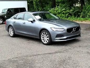 2017 Volvo S90 T6 Momentum