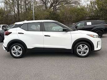 2022 Nissan Kicks S 