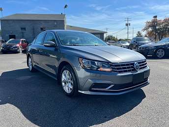 Used 2016 Volkswagen Passat R-Line for Sale Near Me - CARFAX