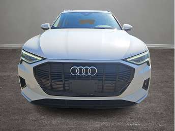 2021 Audi e-tron Premium 