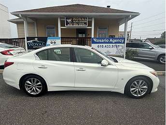 2015 Infiniti Q50 Premium 