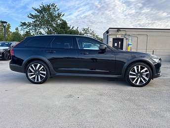 2025 Volvo V90 B6 Ultra 
