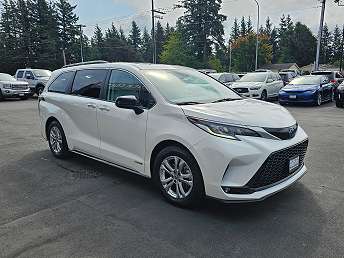 2021 Toyota Sienna XSE 