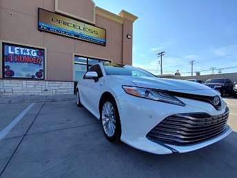 2018 Toyota Camry XLE 