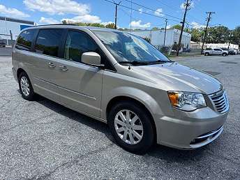 2015 Chrysler Town & Country Touring 
