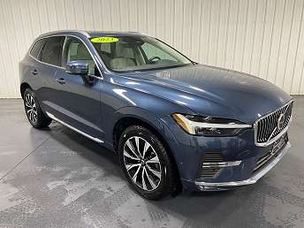 2023 Volvo XC60 B5 Plus 