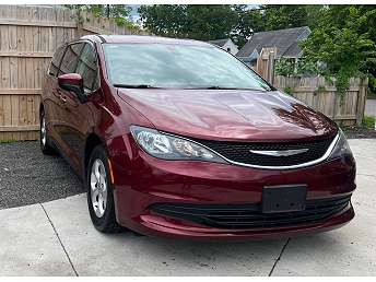 2017 Chrysler Pacifica LX 