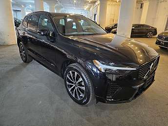 2023 Volvo XC60 B5 Plus 