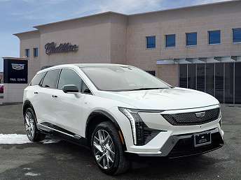 2025 Cadillac Optiq Luxury 1 